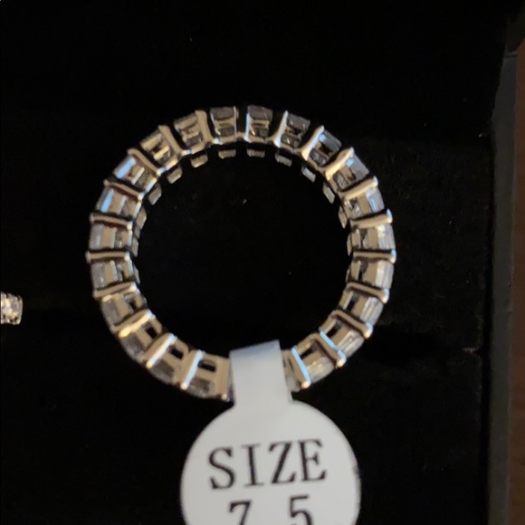 Bridal Set - Picture 3 of 5